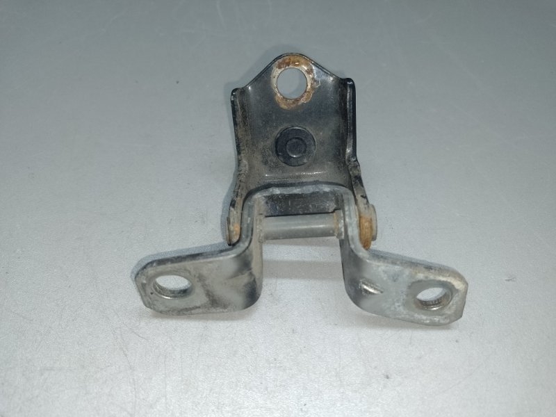 Петля двери верхняя задняя левая 3 BK 03-08 2006 BK 2.3 L3 Петля двери верхняя задняя левая 3 BK 03-08 2006 BK 2.3 L3