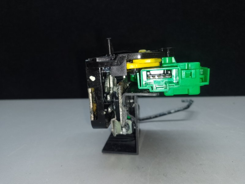 Замок двери задний левый HYUNDAI ACCENT RB 10- 1.6 G4FD