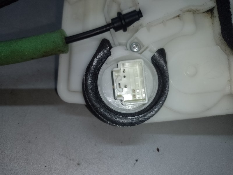 Замок двери задний левый MAZDA 6 GJ 12- 2.5 PY-VPS