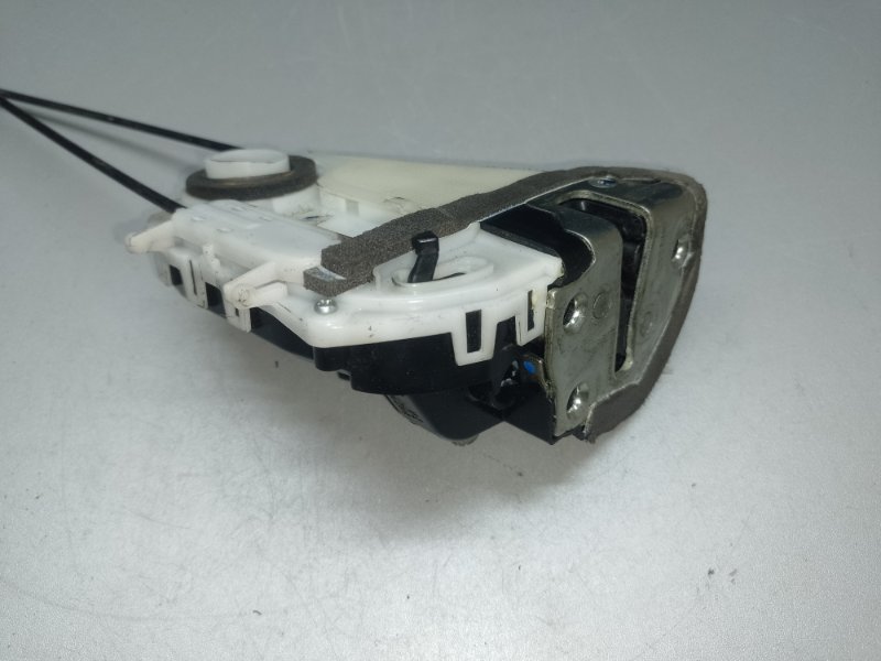 Замок двери задний правый SUBARU IMPREZA 11-17 2012 GJ 2.0 FB20B 61035FJ000 Б/У