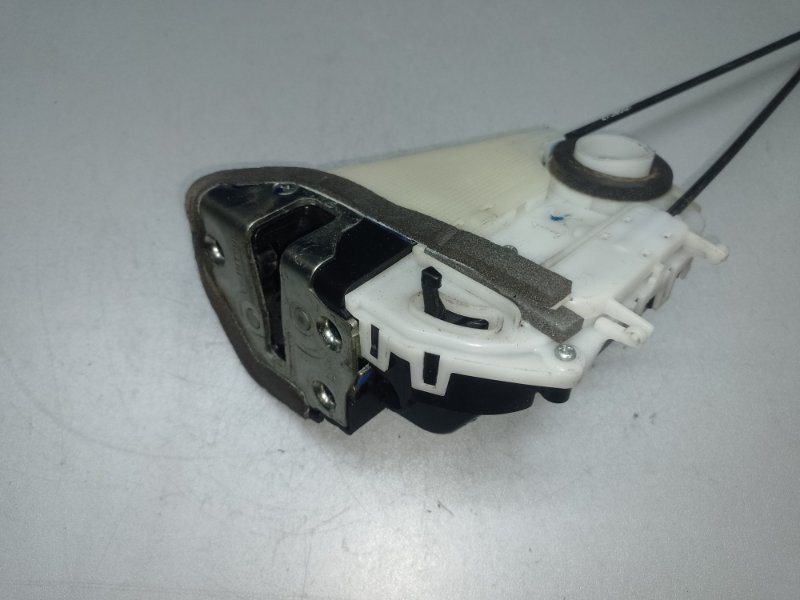 Замок двери задний левый SUBARU IMPREZA 11-17 2012 GJ 2.0 FB20B 61035FJ010 Б/У