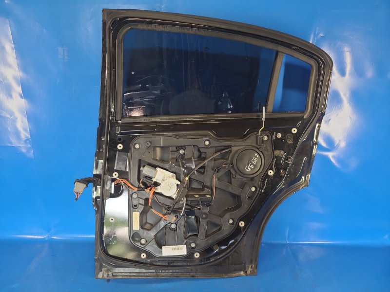 Дверь задняя правая 200 10-14 2012 2.4 ED3 Дверь задняя правая 200 10-14 2012 2.4 ED3