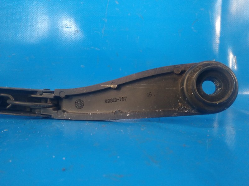 Поводок стеклоочистителя передний правый 200 10-14 2012 2.4 ED3