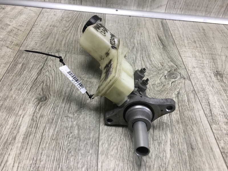 Главный тормозной цилиндр 6 GG 02-07 2008 Седан 2.3