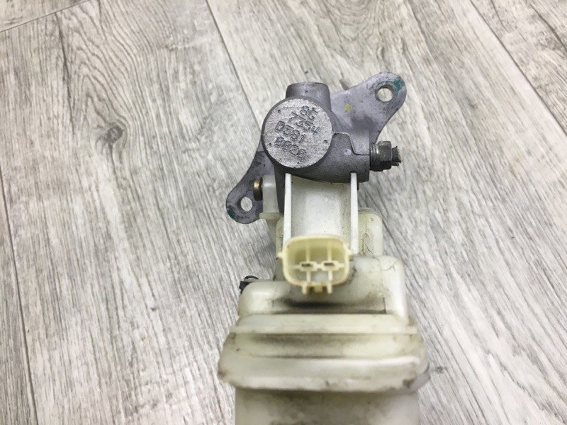 Главный тормозной цилиндр 6 GG 02-07 2008 Седан 2.3