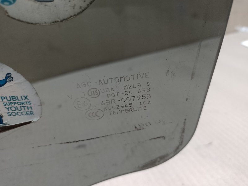 Стекло двери заднее правое MITSUBISHI ASX / OUTLANDER SPORT 10-21 2.0 4B11 Стекло двери заднее правое MITSUBISHI ASX / OUTLANDER SPORT 10-21 2.0 4B11