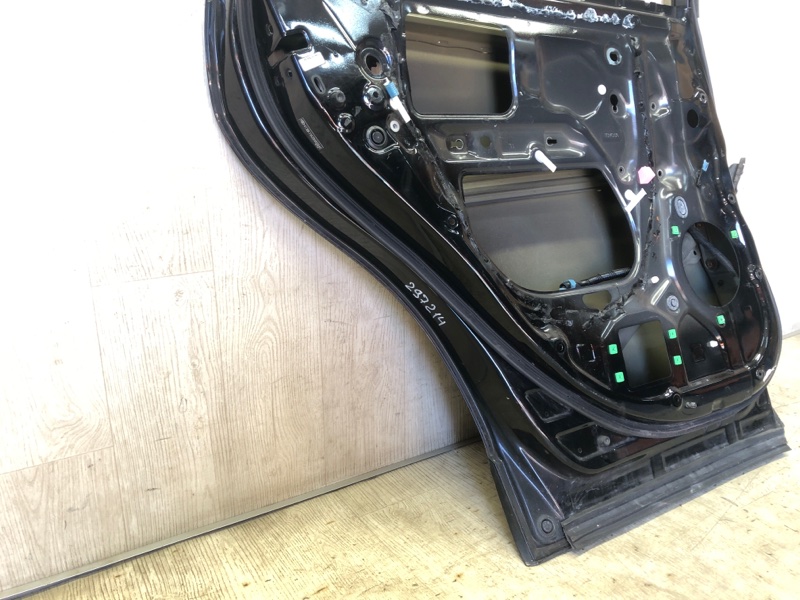 Дверь задняя левая VENZA 09-16 2009 3.5 2GR-FE Дверь задняя левая VENZA 09-16 2009 3.5 2GR-FE