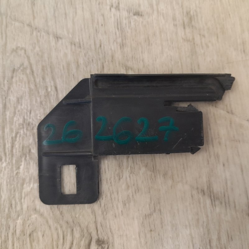 Кронштейн левый VOLKSWAGEN TOUAREG 02-10 4L0819401 Б/У