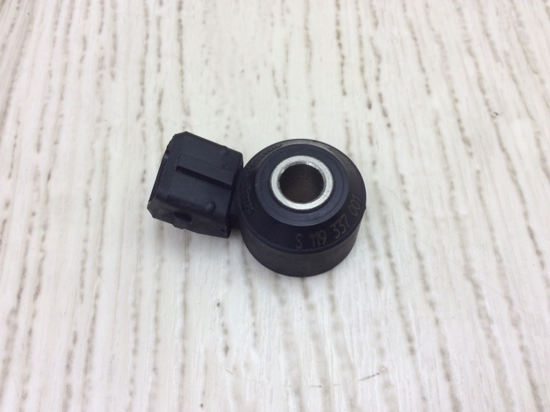 Датчик детонации NISSAN NV200 USA 13- 2013 2.0 MR20DE 220607S000 Б/У