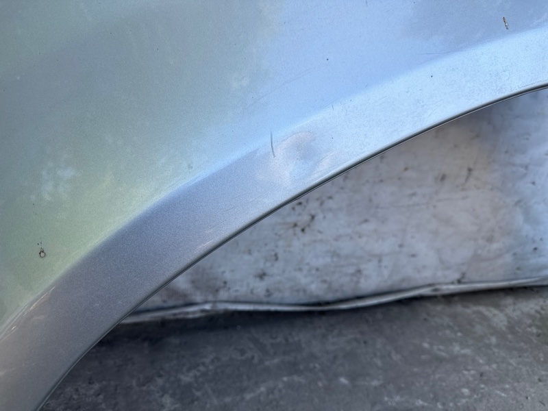 Крыло переднее левое RX300 98-03 2000 3.0 1MZFE Крыло переднее левое RX300 98-03 2000 3.0 1MZFE