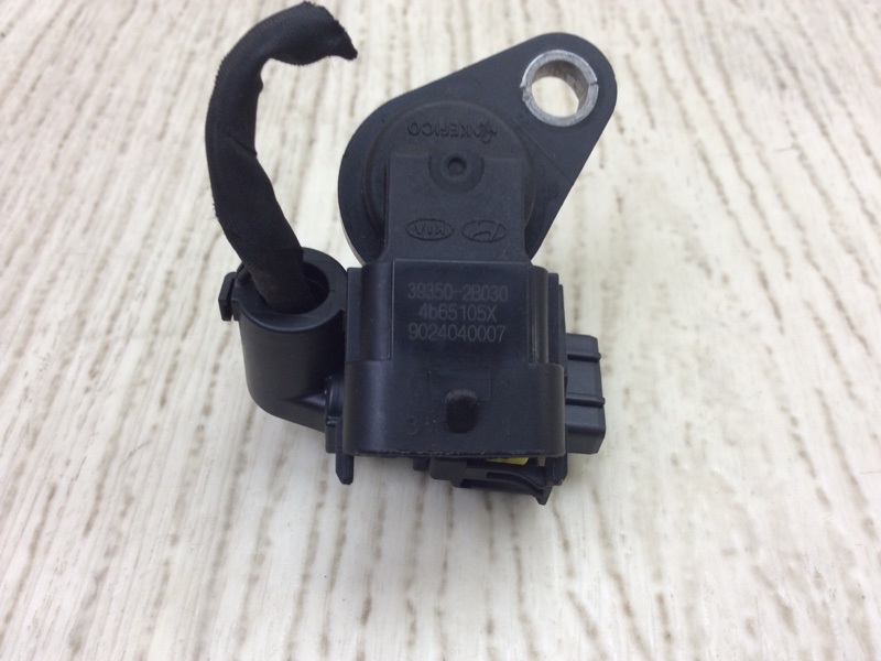 Датчик положения распредвала NIRO 16- 2017 1.6 G4LE Датчик положения распредвала NIRO 16- 2017 1.6 G4LE