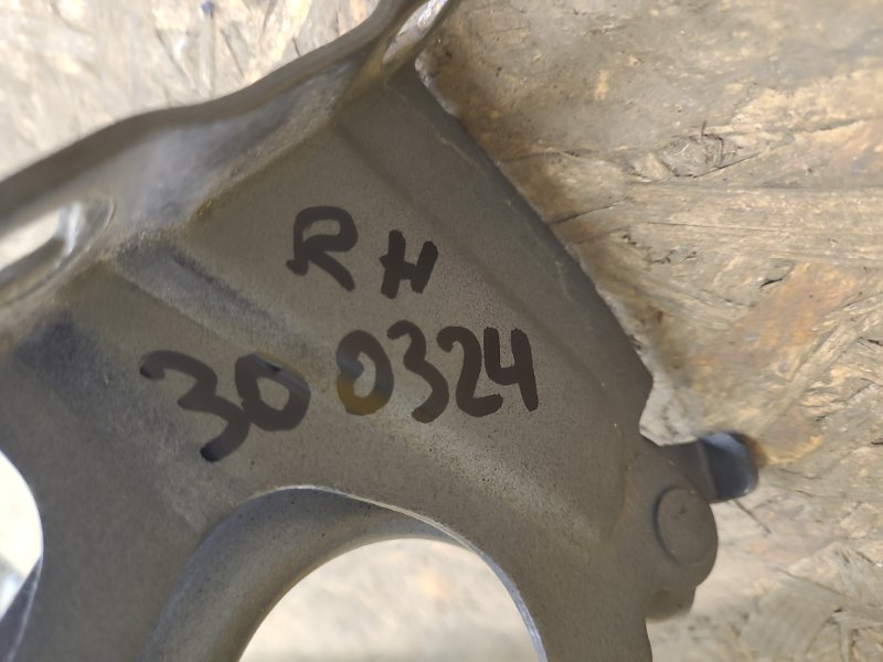 Петля капота правая X-TRAIL/ROGUE T32 13-20