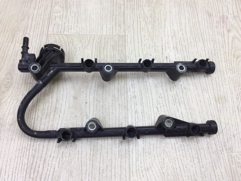 Топливная рейка VENZA 09-16 2009 3.5 2GR-FE