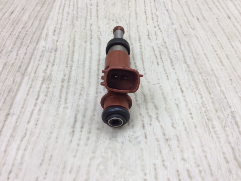 Форсунка топливная TOYOTA VENZA 09-16 3.5 2GR-FE