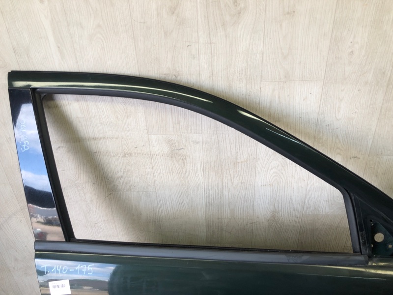 Дверь передняя правая DURANGO 11- (WD)