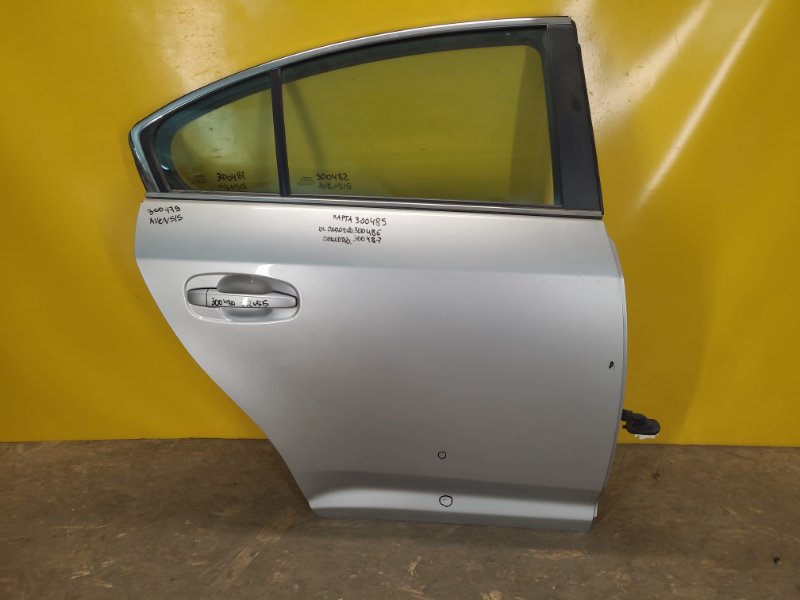 Запчасть дверь задняя правая TOYOTA AVENSIS 08-18 67003-05040 Б/У Дверь задняя правая TOYOTA AVENSIS 08-18 67003-05040 Б/У