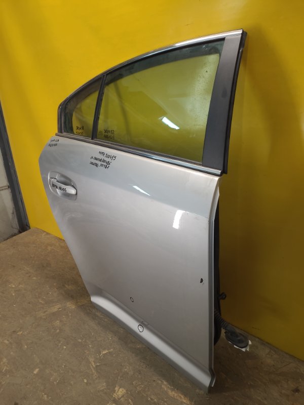 Дверь задняя правая AVENSIS 08-18 Дверь задняя правая AVENSIS 08-18
