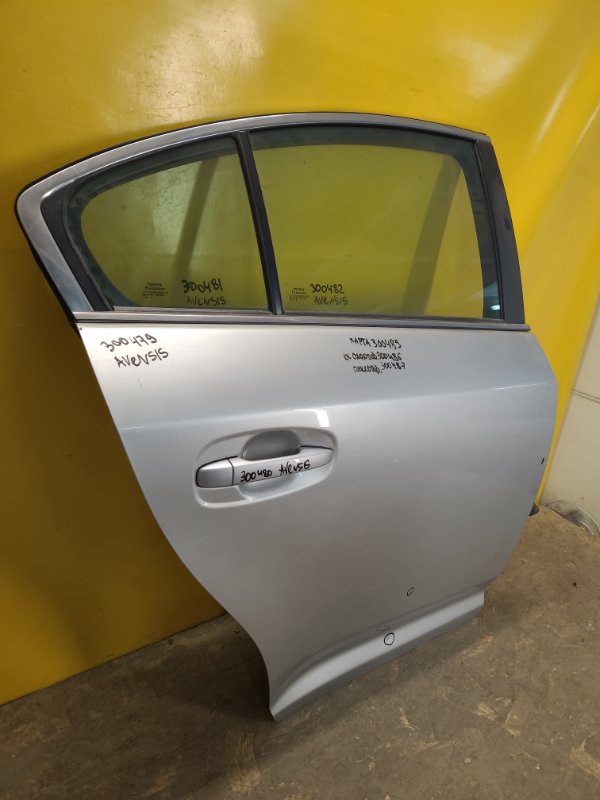 Дверь задняя правая AVENSIS 08-18 Дверь задняя правая AVENSIS 08-18