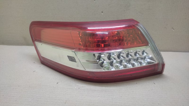 Запчасть фонарь наружный левый TOYOTA CAMRY 40 06-11 2009 3.5 2GR-FE 81560-06340 Б/У Фонарь наружный левый TOYOTA CAMRY 40 06-11 2009 3.5 2GR-FE 81560-06340 Б/У