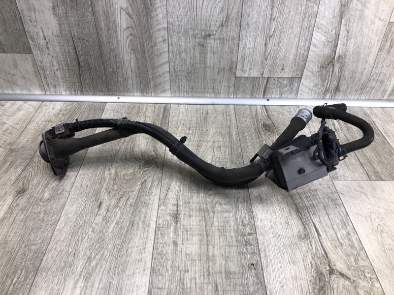 Горловина топливного бака SONATA YF 10-14 2013 YF 2.4 G4KK Горловина топливного бака SONATA YF 10-14 2013 YF 2.4 G4KK