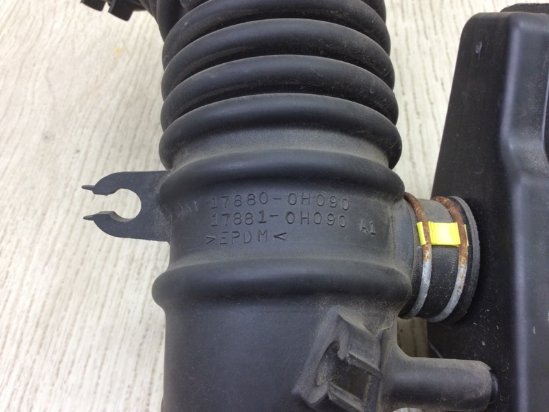 Патрубок воздушного фильтра CAMRY 40 06-11 2007 ACV40 2.4 2AZFE Патрубок воздушного фильтра CAMRY 40 06-11 2007 ACV40 2.4 2AZFE