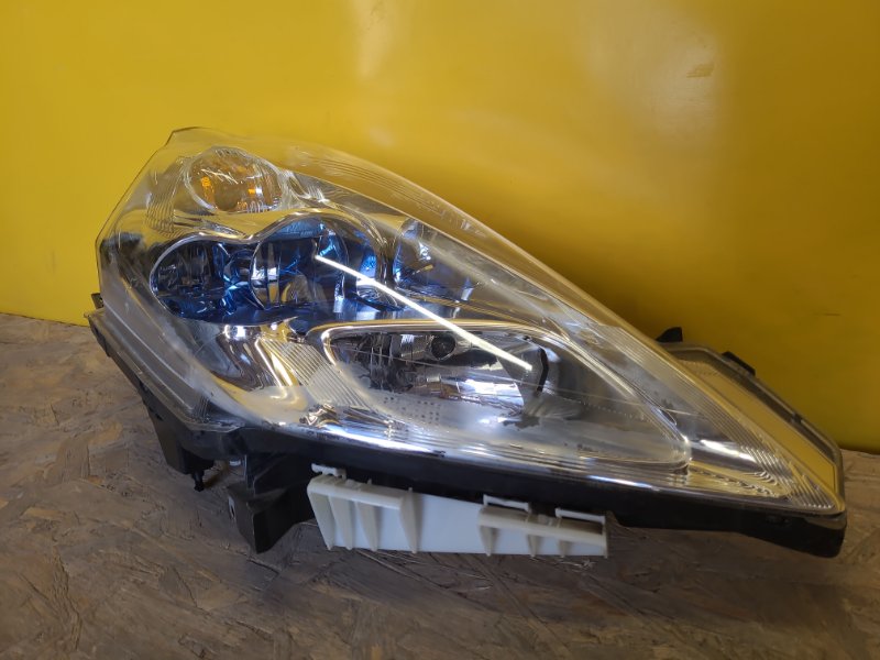 Запчасть фара правая NISSAN LEAF 10-17 260103NL5A Б/У Фара правая NISSAN LEAF 10-17 260103NL5A Б/У