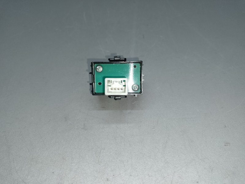 Кнопка центрального замка передняя правая CAMRY 40 06-11 2009 3.5 2GR-FE