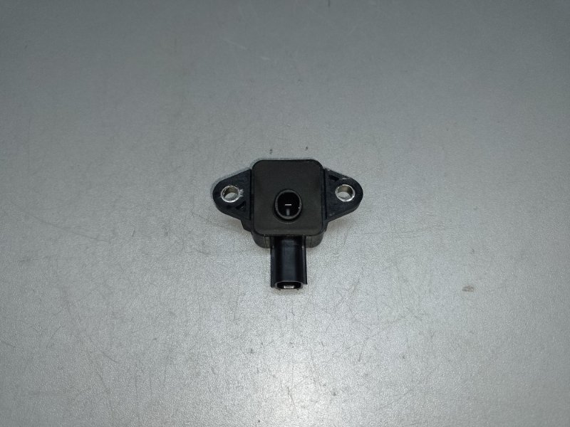 Запчасть датчик удара HYUNDAI ACCENT RB 10- 2015 1.6 G4FD 95920-1R200 Б/У Датчик удара HYUNDAI ACCENT RB 10- 2015 1.6 G4FD 95920-1R200 Б/У