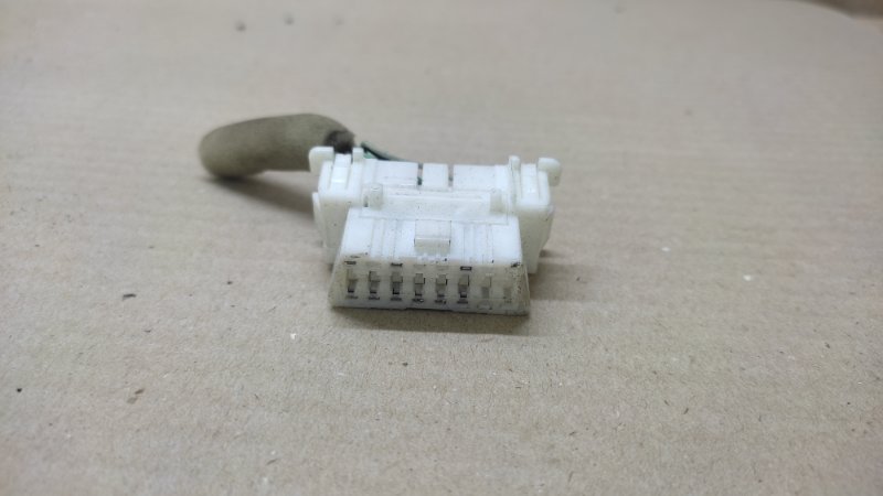 Разъем NISSAN PATHFINDER R52 12-21 2013 3.5 VQ35DE Б/У