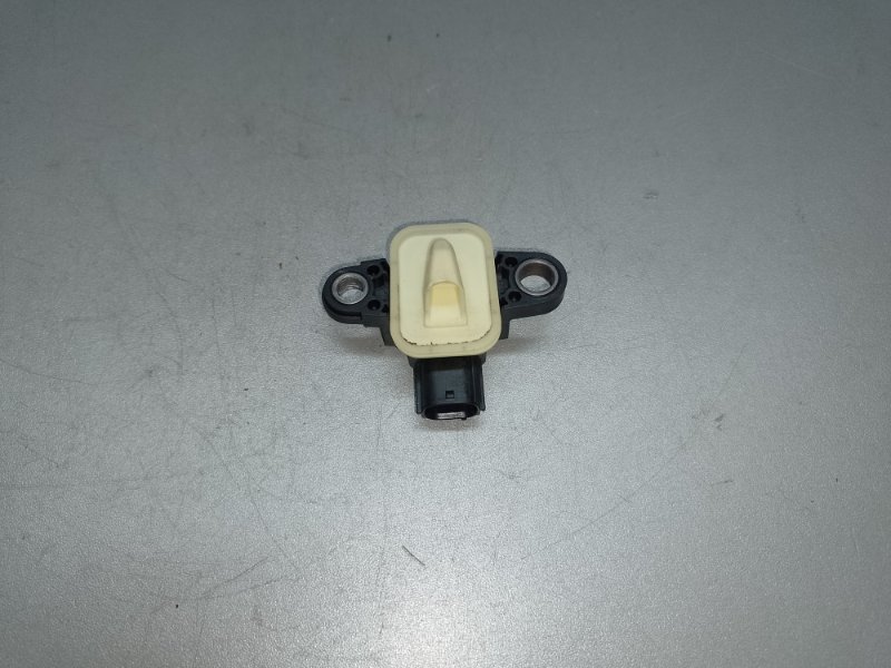 Датчик удара передний правый NISSAN PATHFINDER R52 12-21 3.5 VQ35DE