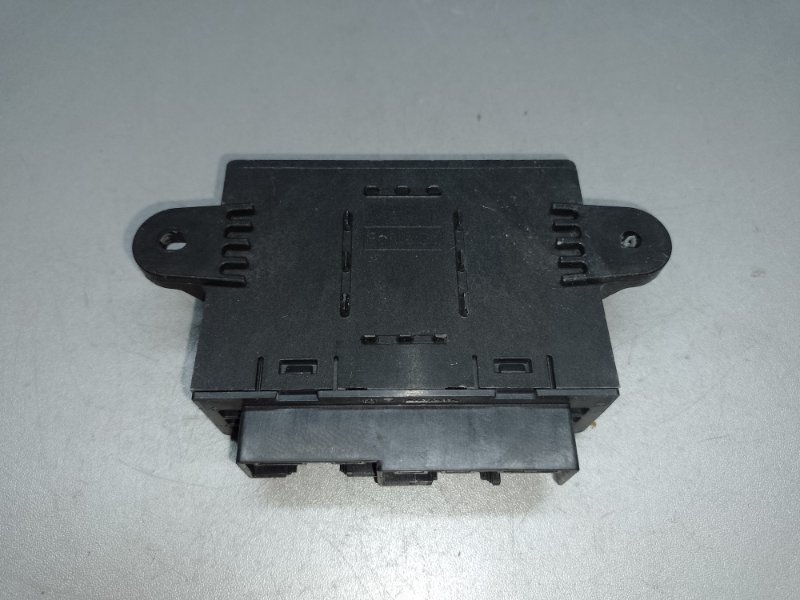 Блок управления дверей передний правый EDGE 15- 2016 C35PDED 3.5L