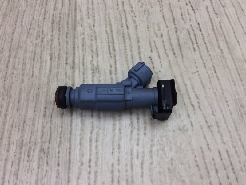 Запчасть форсунка топливная HYUNDAI SONATA YF 10-14 2013 YF 2.4 G4KK 353102G300 Б/У Форсунка топливная HYUNDAI SONATA YF 10-14 2013 YF 2.4 G4KK 353102G300 Б/У