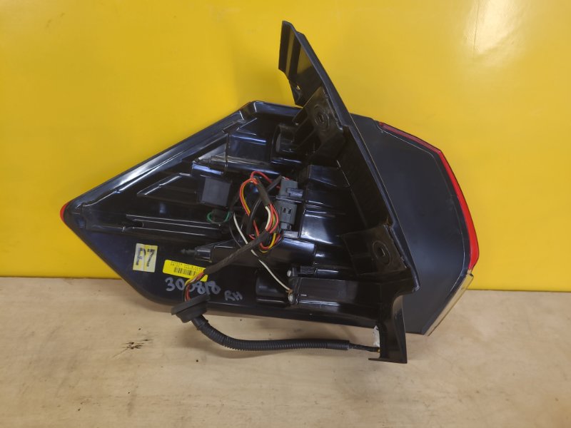 Фонарь наружный правый NISSAN X-TRAIL/ROGUE T32 13-20