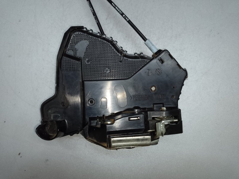 Замок двери передний правый TOYOTA SIENNA 11-16 3.5 2GR-FE Замок двери передний правый TOYOTA SIENNA 11-16 3.5 2GR-FE