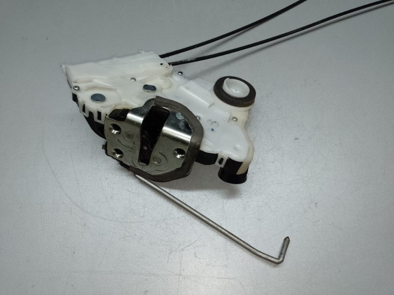 Замок двери передний правый SUBARU IMPREZA 11-17 2012 GJ 2.0 FB20B 61032FJ080 Б/У