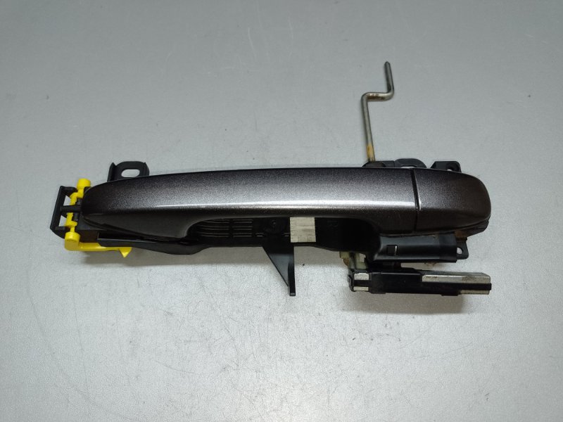 Ручка двери наружная передняя правая TOYOTA SIENNA 11-16 2012 3.5 2GR-FE 69210-0T010-B3 Б/У