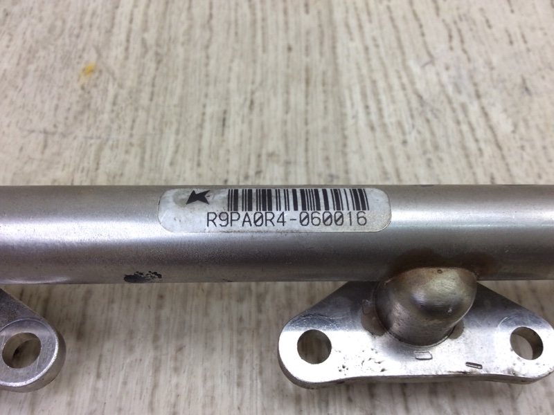 Топливная рейка задняя MDX (YD3) 13-21 3.5 J35Y5