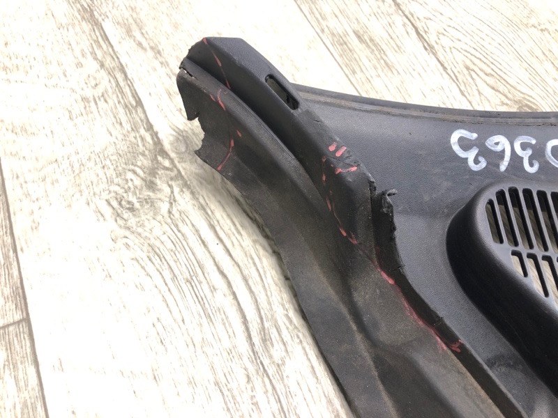 Пластик под лобовое стекло / Жабо FIESTA 08-17 2017 1.6 C16HDEZ