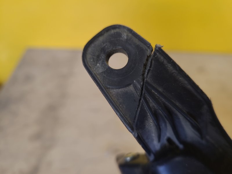 Фара правая COROLLA 12-19 E180