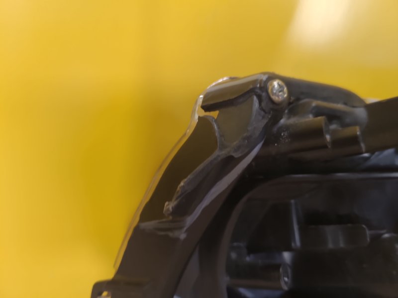 Фара правая COROLLA 12-19 E180