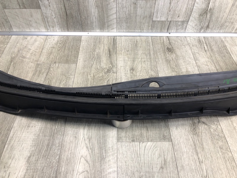 Пластик под лобовое стекло / Жабо MITSUBISHI OUTLANDER XL 05-13 3.0 6B31