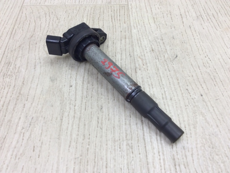 Запчасть катушка зажигания TOYOTA PRIUS - 30 09-17 2013 ZVW30 1.8 2ZRFXE 9091902258 Б/У Катушка зажигания TOYOTA PRIUS - 30 09-17 2013 ZVW30 1.8 2ZRFXE 9091902258 Б/У