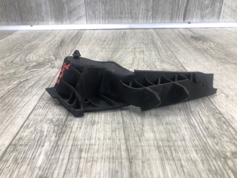 Пластик под лобовое стекло / Жабо правый VENZA 09-16 2009 3.5 2GR-FE