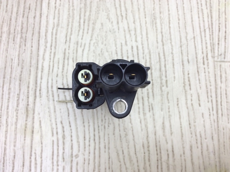 Датчик положения коленвала PRIUS - 30 09-17 2013 ZVW30 1.8 2ZRFXE