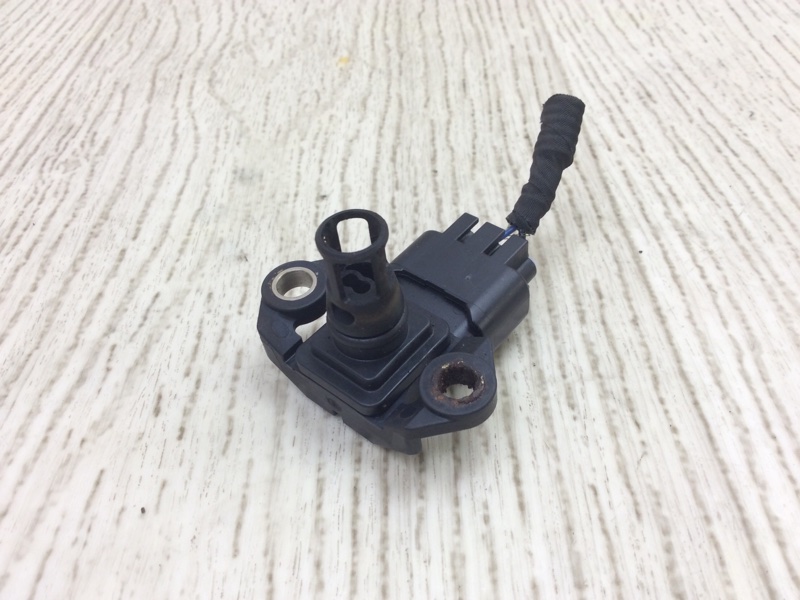 Запчасть датчик абсолютного давления (map sensor) TOYOTA PRIUS - 30 09-17 2013 ZVW30 1.8 2ZRFXE 8942147010 Б/У Датчик абсолютного давления (MAP sensor) TOYOTA PRIUS - 30 09-17 2013 ZVW30 1.8 2ZRFXE 8942147010 Б/У