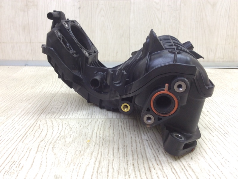 Коллектор впускной PRIUS - 30 09-17 2013 ZVW30 1.8 2ZRFXE