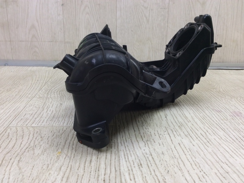 Коллектор впускной PRIUS - 30 09-17 2013 ZVW30 1.8 2ZRFXE