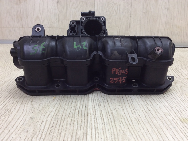 Коллектор впускной PRIUS - 30 09-17 2013 ZVW30 1.8 2ZRFXE