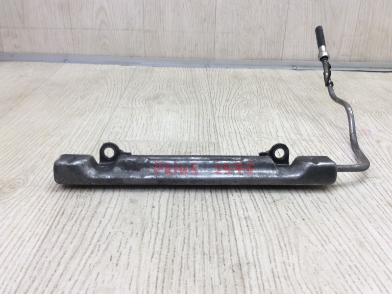 Топливная рейка PRIUS - 30 09-17 2013 ZVW30 1.8 2ZRFXE
