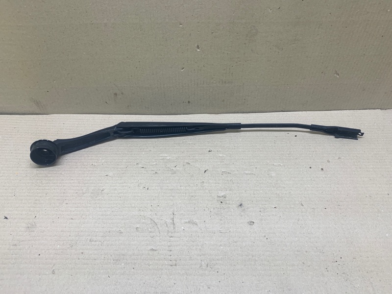 Поводок стеклоочистителя передний левый FUSION 14- 2014 C25HDEX